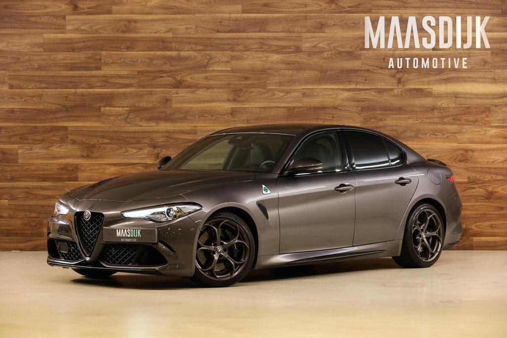 Alfa Romeo Giulia 2.9 V6 Quadrifoglio|Full Carbon|H&K|Camera, Auto's, Alfa Romeo, Bedrijf, Te koop, Giulia, ABS, Achteruitrijcamera