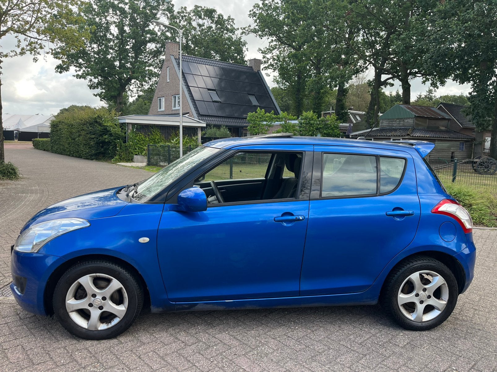 Suzuki Swift 1.2 5-D 2011 Blauw airco apk 4/2/2027, Auto's, Suzuki, Voorwielaandrijving, Stof, 4 cilinders, Swift