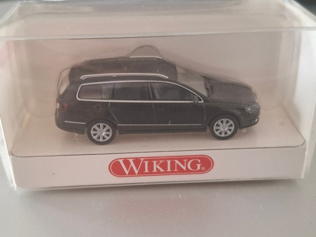 1:87 Volkswagen VW Passat Variant B6 Wiking in OVP € 8, Verzenden, Zo goed als nieuw, Auto, Wiking