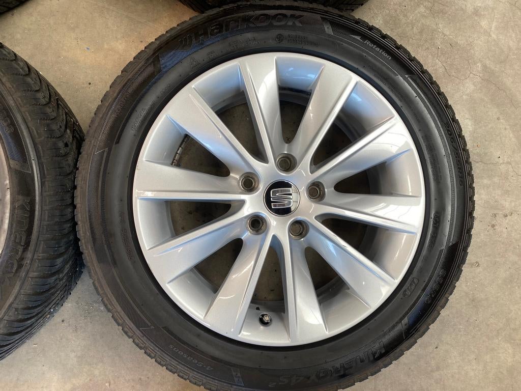 16 inch originele velgen + vier seizoenen banden Seat Leon, Gebruikt, 16 inch, All Season, Band(en)