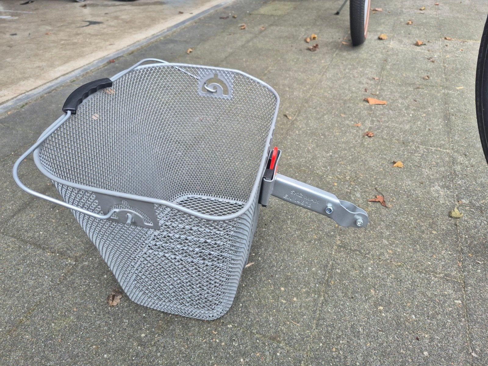 Fietsmand met stuurbevestiging - Zo goed als nieuw, Fietsen en Brommers, Onbekend, Stuurbevestiging, Ophalen of Verzenden, Zo goed als nieuw