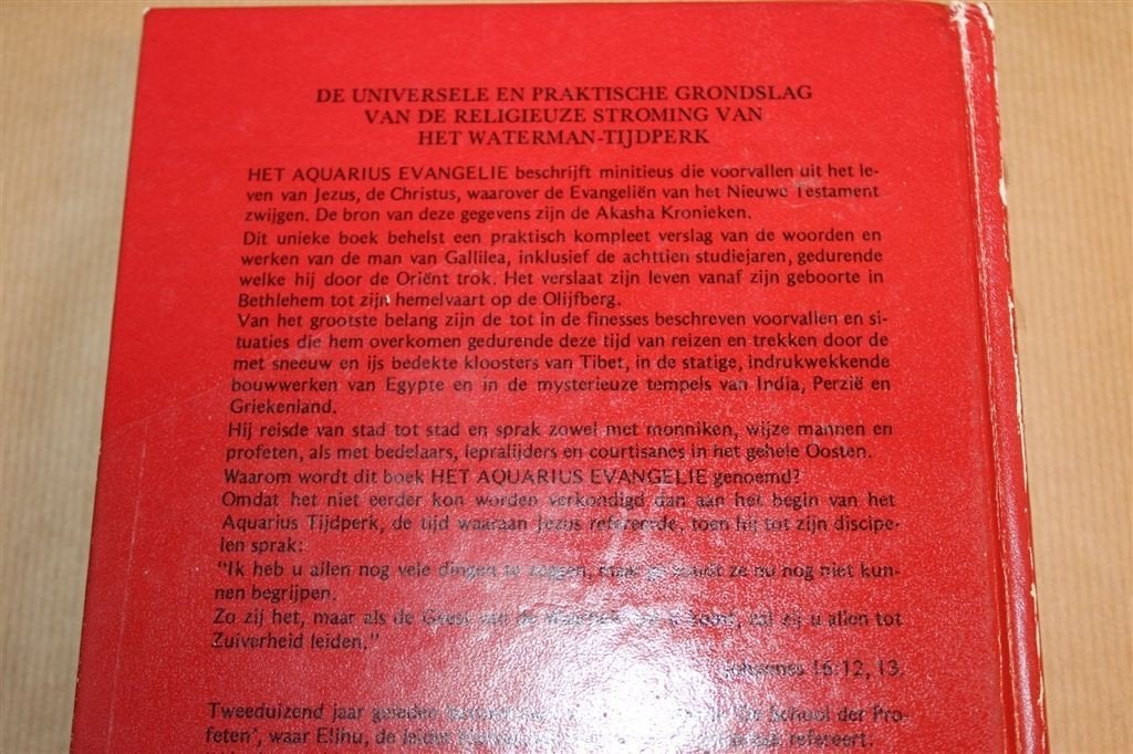Aquarius Evangelie — Jezus Christus & Esoterie [1982], Boeken, Ophalen of Verzenden, Gelezen, Overige onderwerpen, Achtergrond en Informatie