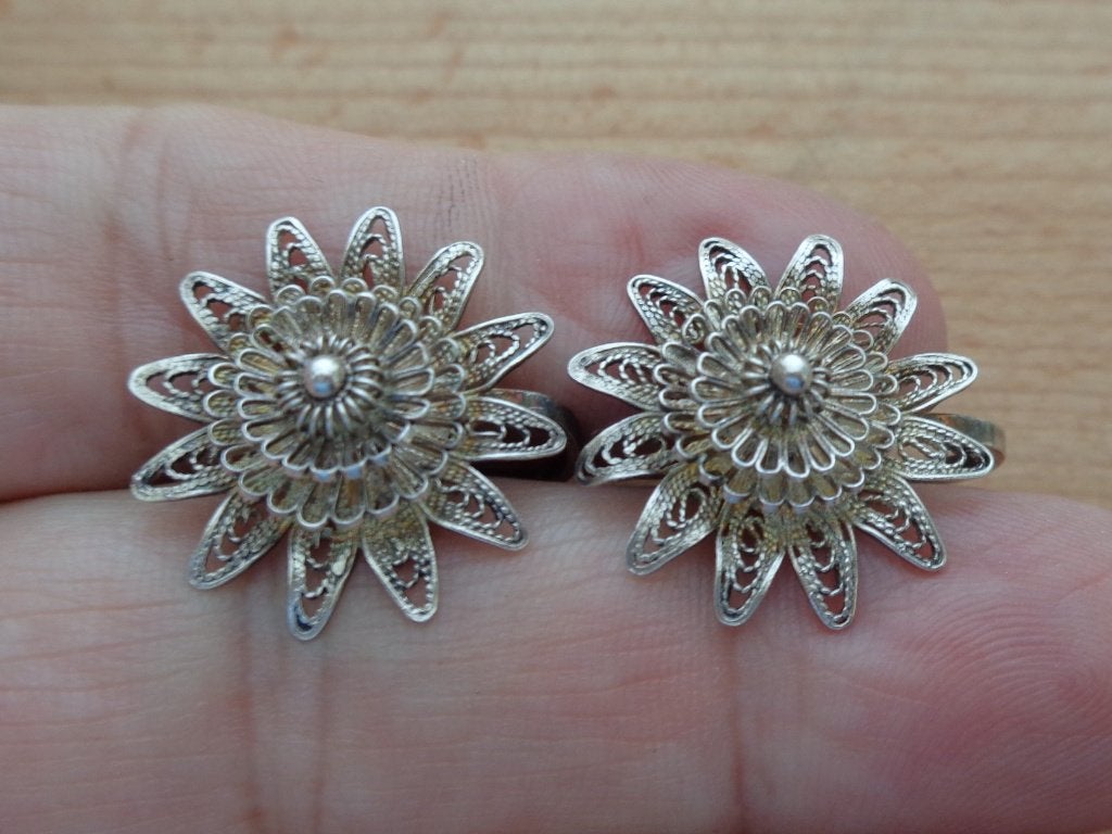 zilveren SIAM filigrain schroef oorbellen bloem [243], Sieraden, Tassen en Uiterlijk, Oorbellen, Verzenden, Zo goed als nieuw