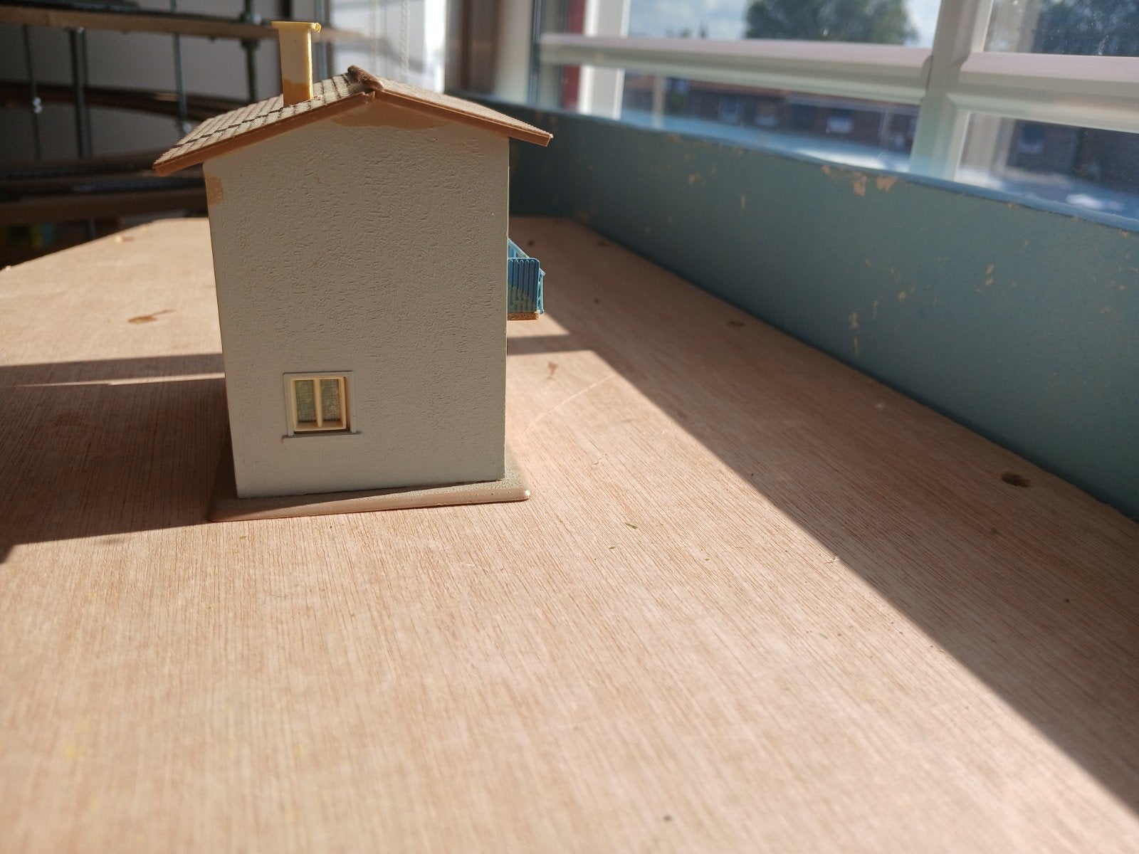 Mooi huisje voor bij HO of N spoorbaan, Hobby en Vrije tijd, Modeltreinen | H0, Ophalen of Verzenden, Gebruikt, Brug, Tunnel of Gebouw