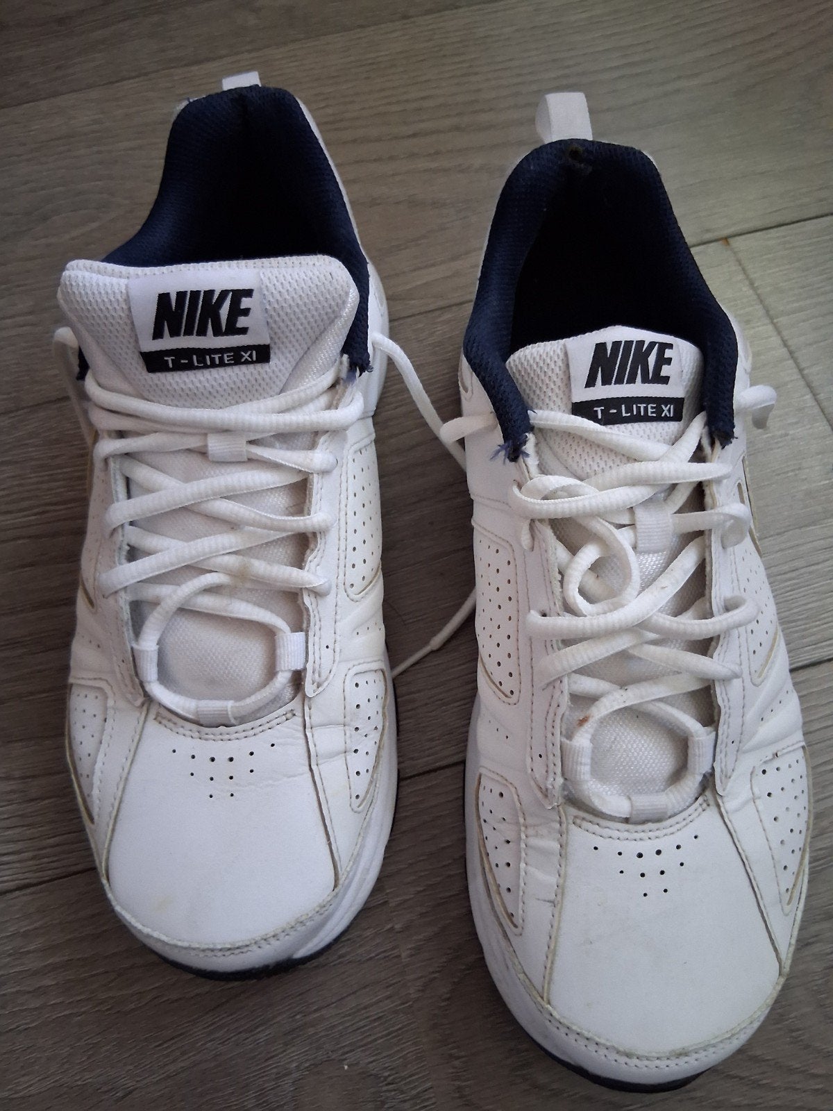Nike schoenen, Kleding | Dames, Schoenen, Ophalen, Nike, Zo goed als nieuw, Wit