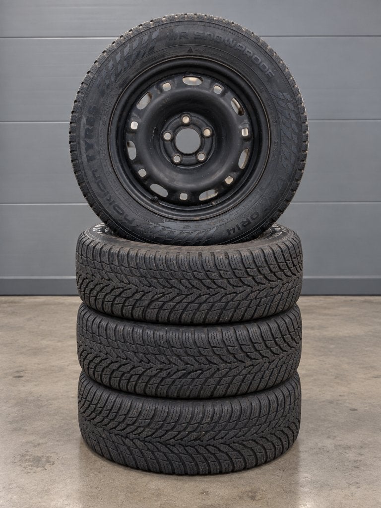 set winterbanden VW Polo 5x100 Nokian WR Snowproof 6mm, 14 inch, 175 mm, Nieuw, Band(en)