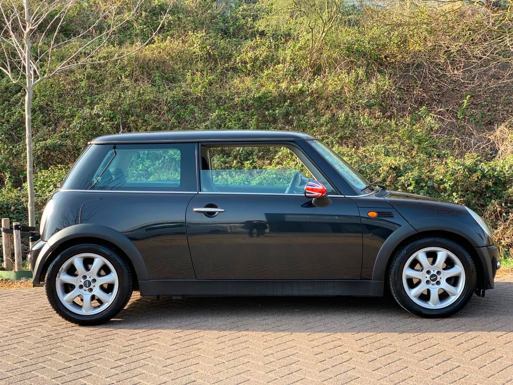 Mini Mini 1.6 One Salt NIEUWE APK 3-2027 ! INRUILKOOPJE!, Voorwielaandrijving, 15 km/l, Gebruikt, 4 cilinders