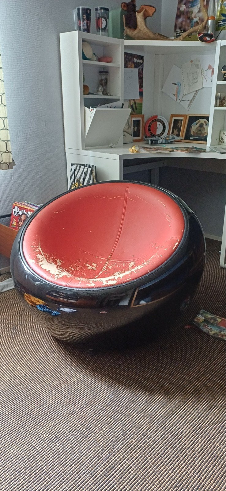 Eero Aarnio egg pod chair, Huis en Inrichting, Stoelen, Gebruikt, Eén, Kunststof, Metaal, Zwart, Ophalen