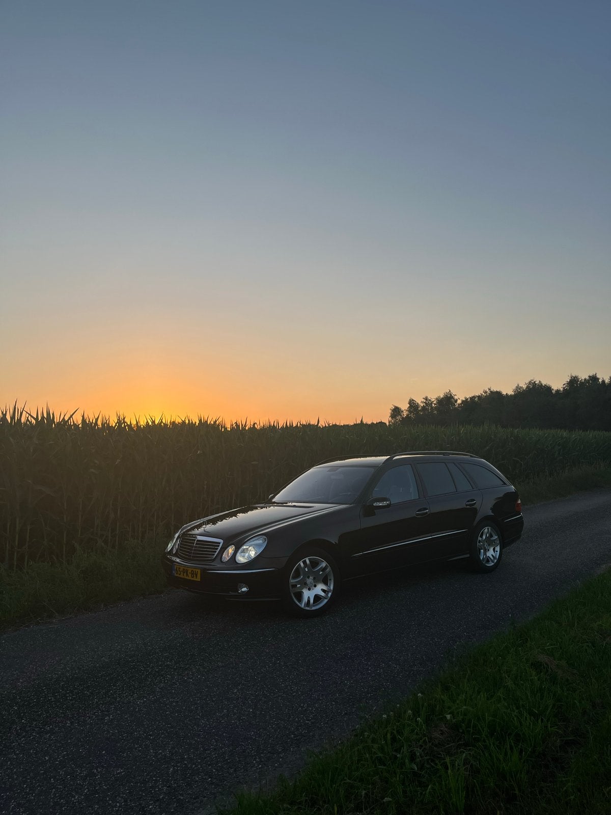 Mercedes-Benz E-Klasse 5.0 E500 Combi 4MATIC AUT 2004 Zwart, Automaat, 8 cilinders, Zwart, Vierwielaandrijving