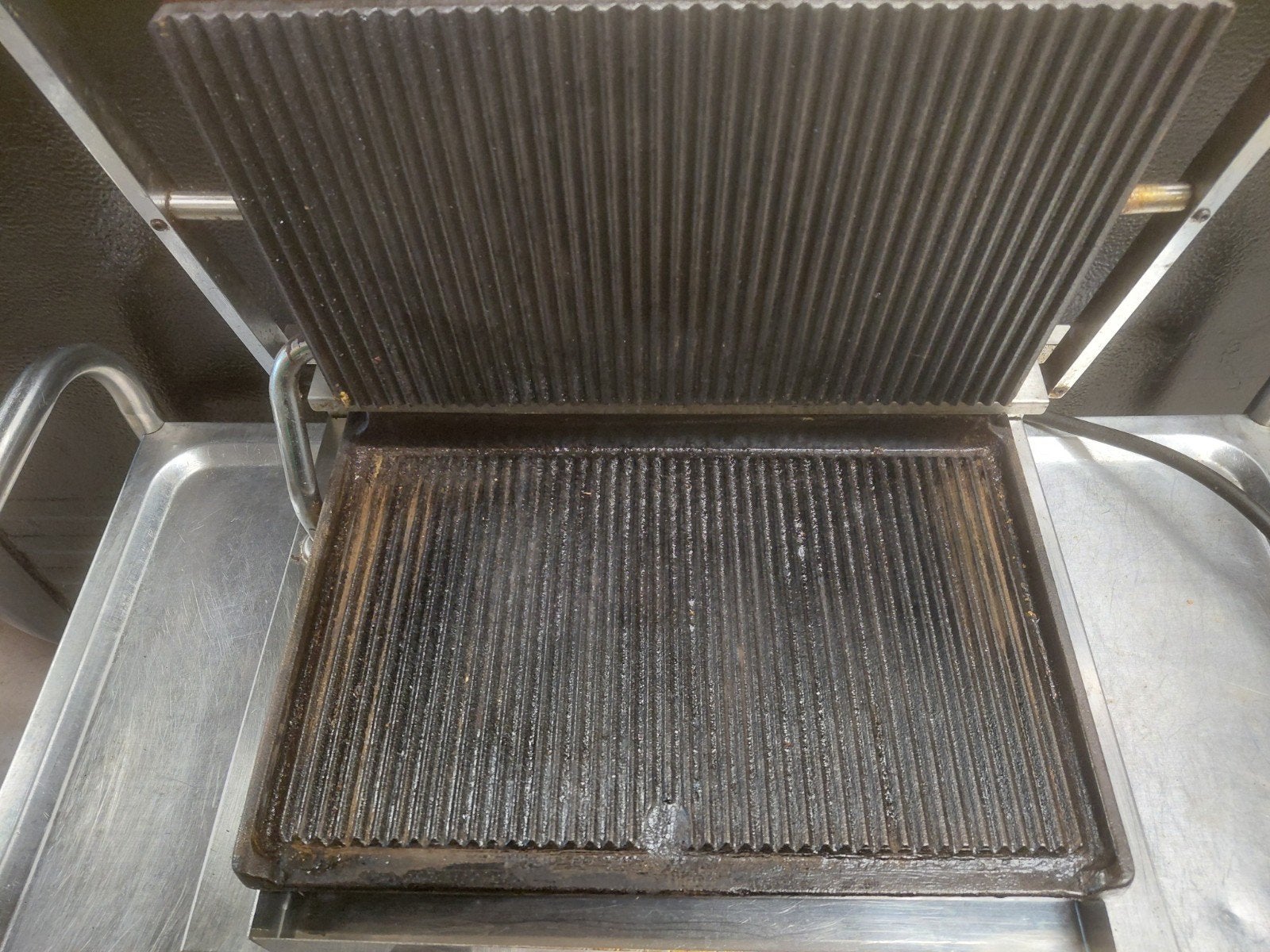 Contactgrill Slipro FBMR - Krachtig en robuust, Witgoed en Apparatuur, Ophalen, Gebruikt