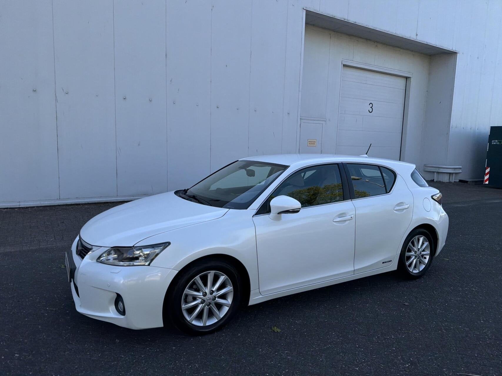 Lexus CT 200h Luxury Line - LEVINSON/NAVI/LEER/XENON/CAM/NAP, Euro 5, Gebruikt, 4 cilinders, Wit