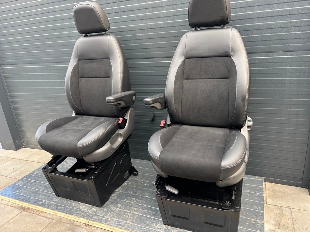 stoelen draaistoelen Volkswagen Crafter Mercedes Sprinter, Auto-onderdelen, Interieur en Bekleding, Tymtop5@gmail.com, 3161ek