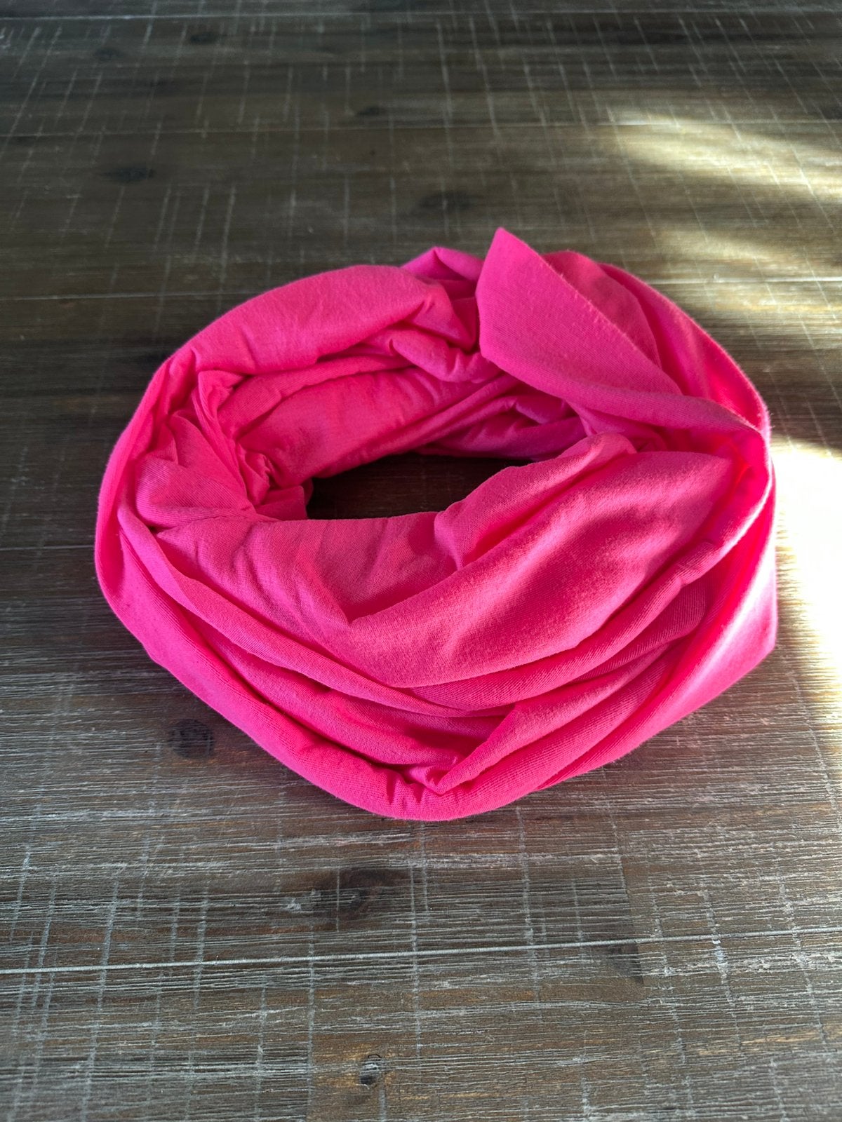 Neon roze col sjaal, Ophalen of Verzenden, Zo goed als nieuw, Maat 46/48 (XL) of groter, Sjaal