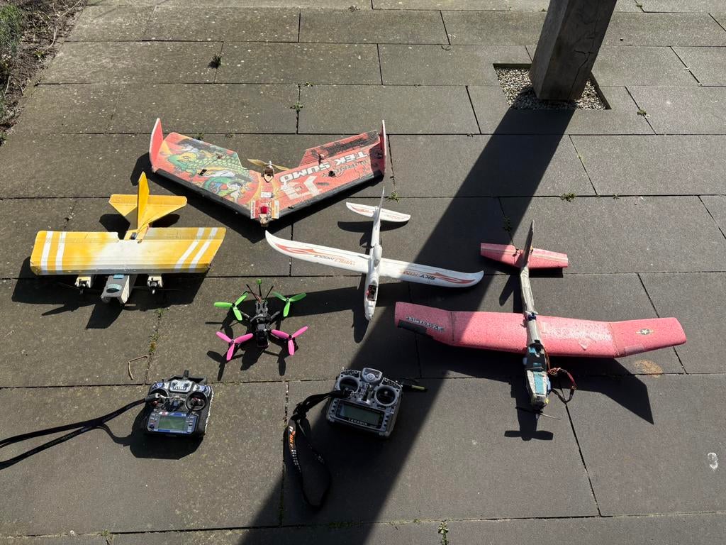 Complete RC vliegtuig/Drone hobby collectie, Hobby en Vrije tijd, Ophalen of Verzenden, Gebruikt, Elektro, Met camera