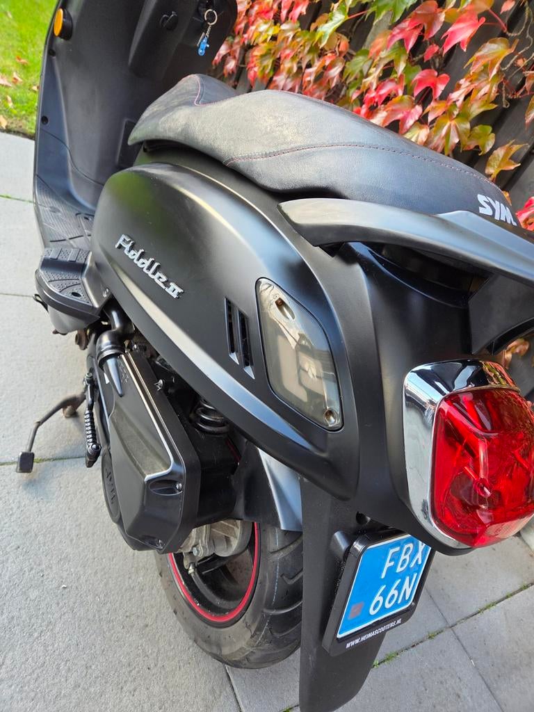 Sym Fiddle II (2021) in uitstekende staat!, Ophalen, Zo goed als nieuw, Benzine, Fiddle