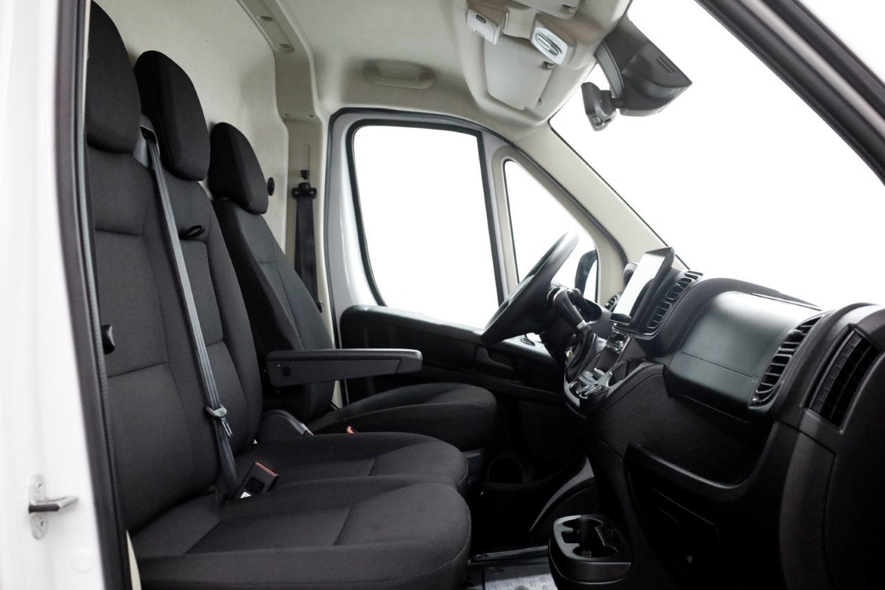 Peugeot Boxer 2.2 BlueHDi 180pk Automaat L4H2 LED/ACC/Navi/C, Auto's, Bestelauto's, Gebruikt, Euro 6, 4 cilinders, 179 pk