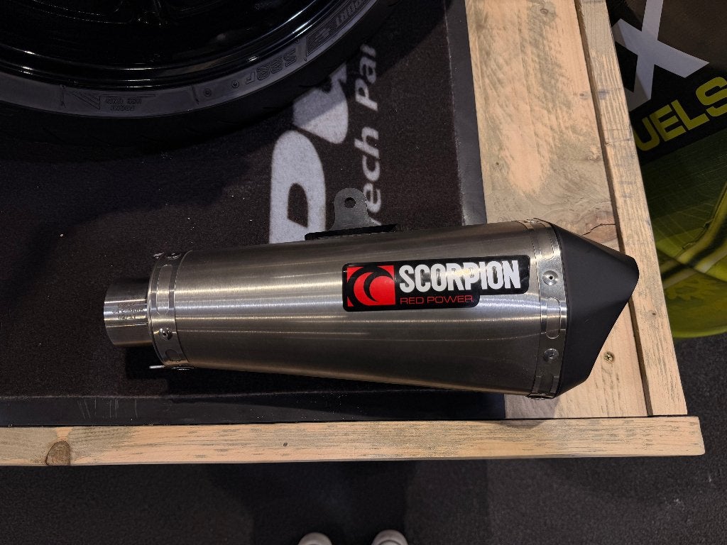 Scorpion achter demper (zonder dbkiller), Ophalen