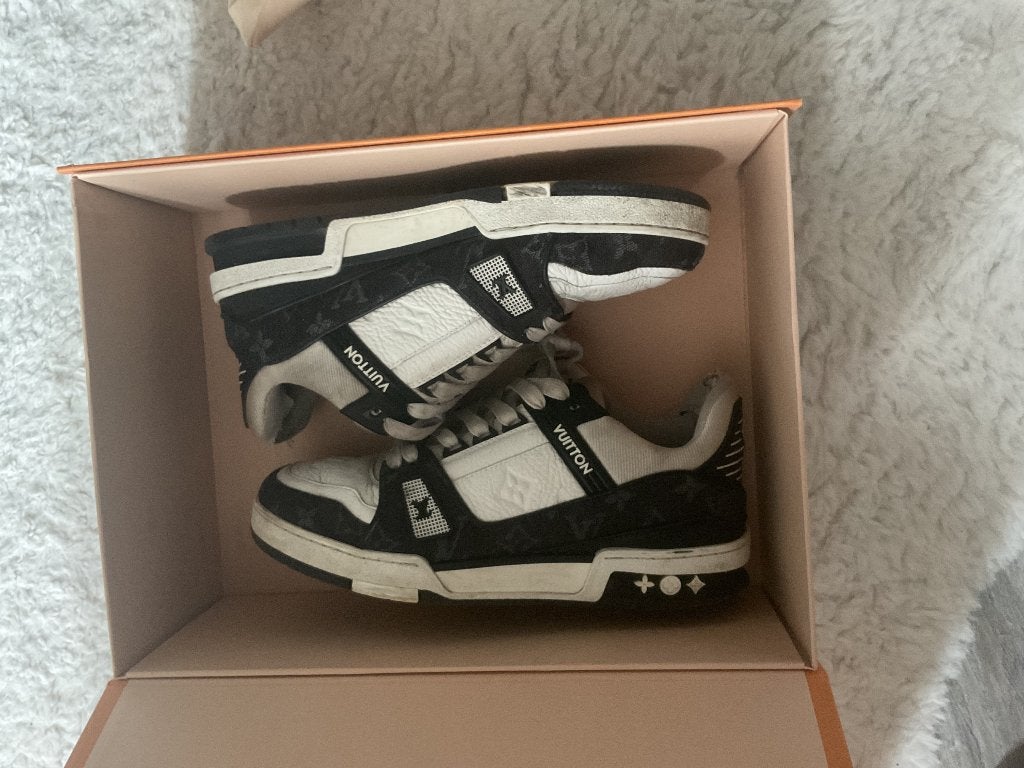 Louis Vuitton sneaker, Ophalen of Verzenden, Gedragen
