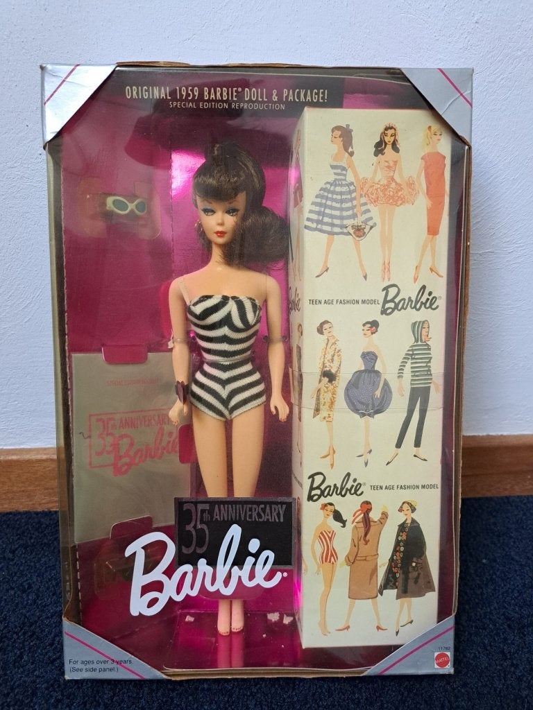 35th Anniversary Barbie Brunette, Ophalen of Verzenden, Zo goed als nieuw, Pop