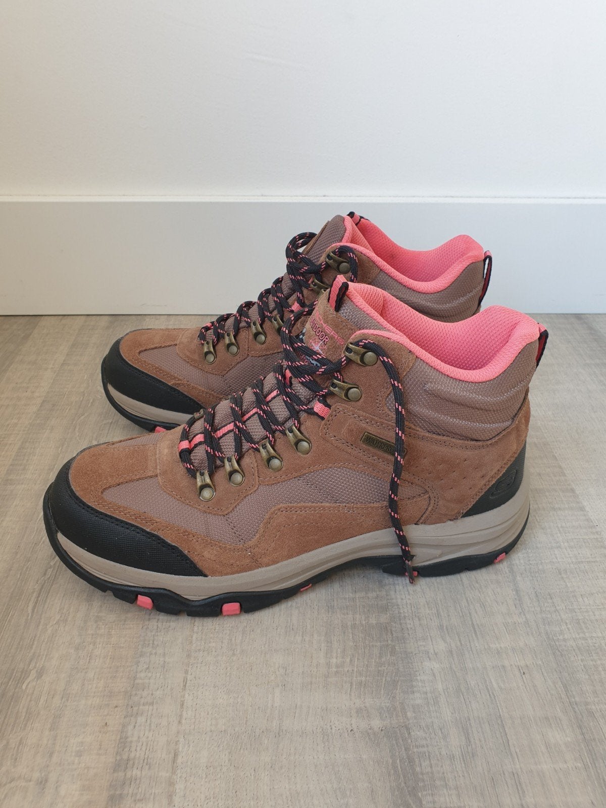 Skechers 41 nieuw Hiking Trego Base Camp wandelschoen bruin, Kleding | Dames, Skechers, Bruin, Nieuw, Ophalen of Verzenden