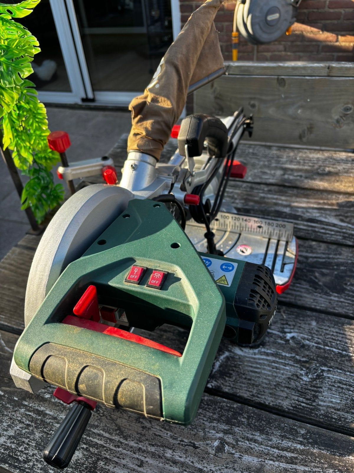 Metabo KGS 216 M Afkortzaag / Verstekzaag, Doe-het-zelf en Verbouw, Ophalen, Gebruikt, Afkortzaag, 30 tot 70 mm