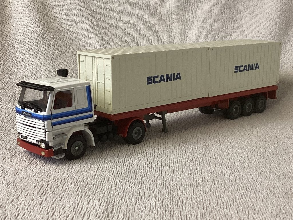 SCANIA 142 vrachtwagen met zeecontainers, Ophalen of Verzenden, Zo goed als nieuw, Bus of Vrachtwagen, Tekno