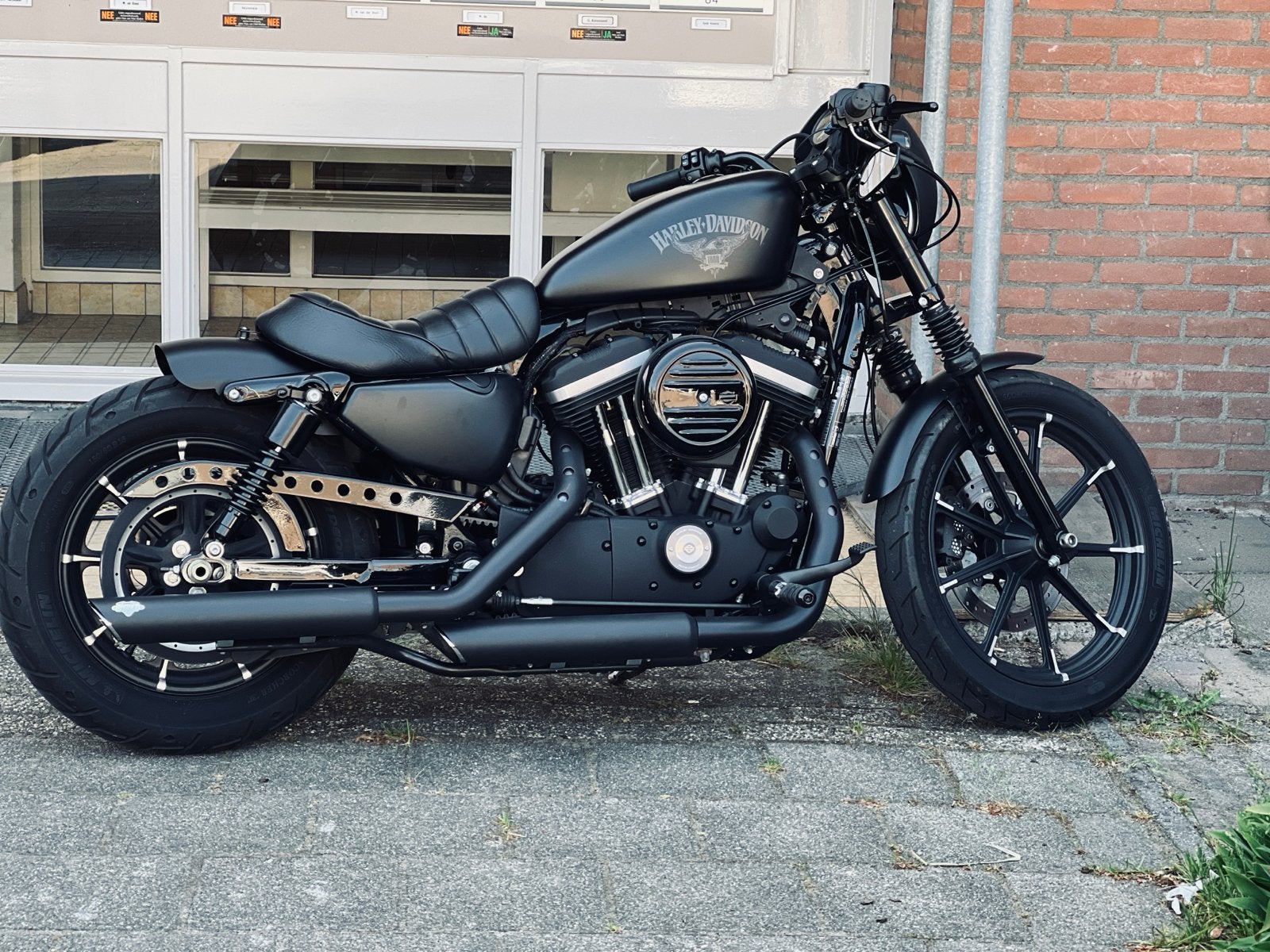 Harley-Davidson Sportster Iron 883 - Mat Zwart, Motoren, Motoren | Harley-Davidson, 2 cilinders, Chopper, Gebruikt, Particulier