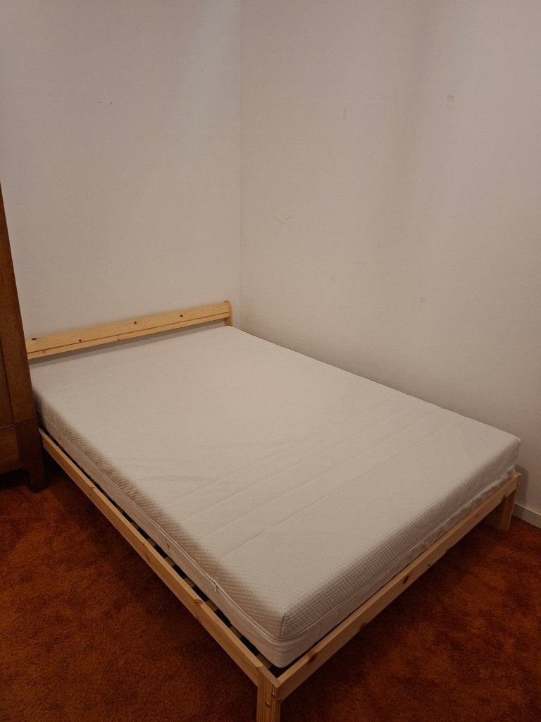 Matras (140 x 200), Huis en Inrichting, Slaapkamer | Matrassen en Bedbodems, Ophalen of Verzenden, Zo goed als nieuw, Tweepersoons