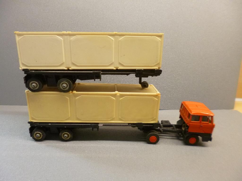 Daf 2800 met twee container opleggers Lion, Ophalen of Verzenden, Gebruikt, Bus of Vrachtwagen, Lion Toys