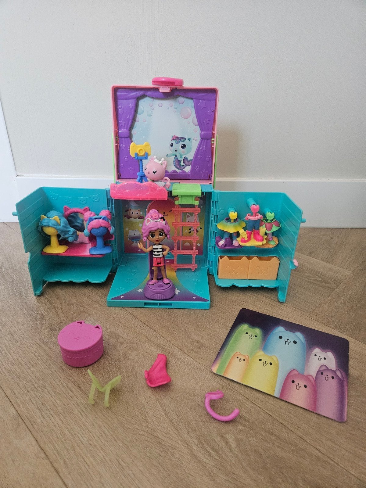Gabby's poppenhuis verkleedkamer speelset, Ophalen, Zo goed als nieuw, Poppenhuis