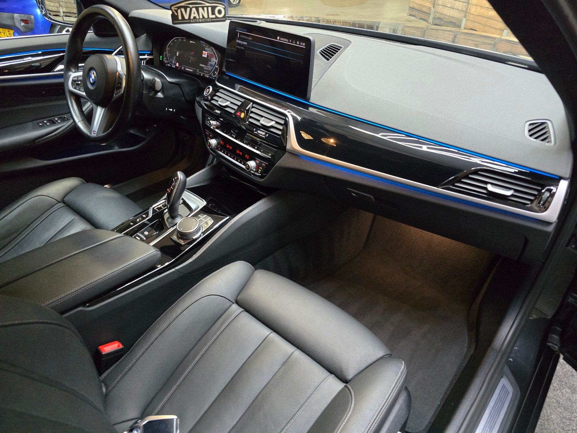 Foto 8 van BMW 5-serie 530e Business Edition Plus HUD Navi LED Memory s