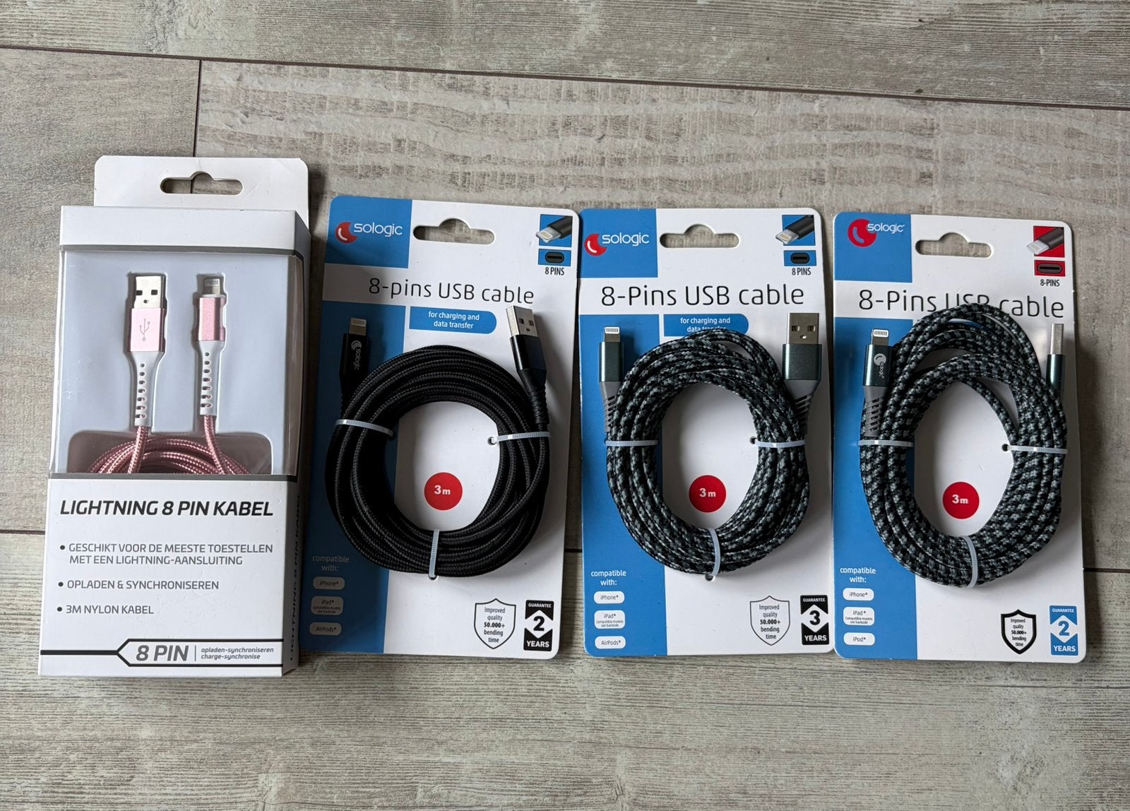 8 pins USB Cable (4 stuks nieuw!), Ophalen of Verzenden, Zo goed als nieuw