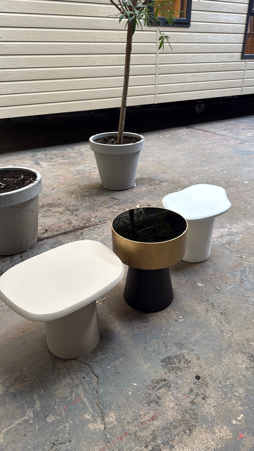 Gloednieuwe tafeltjes! €50 per stuk of voor alle drie €130, Huis en Inrichting, Ophalen, Minder dan 55 cm, Rond, Nieuw