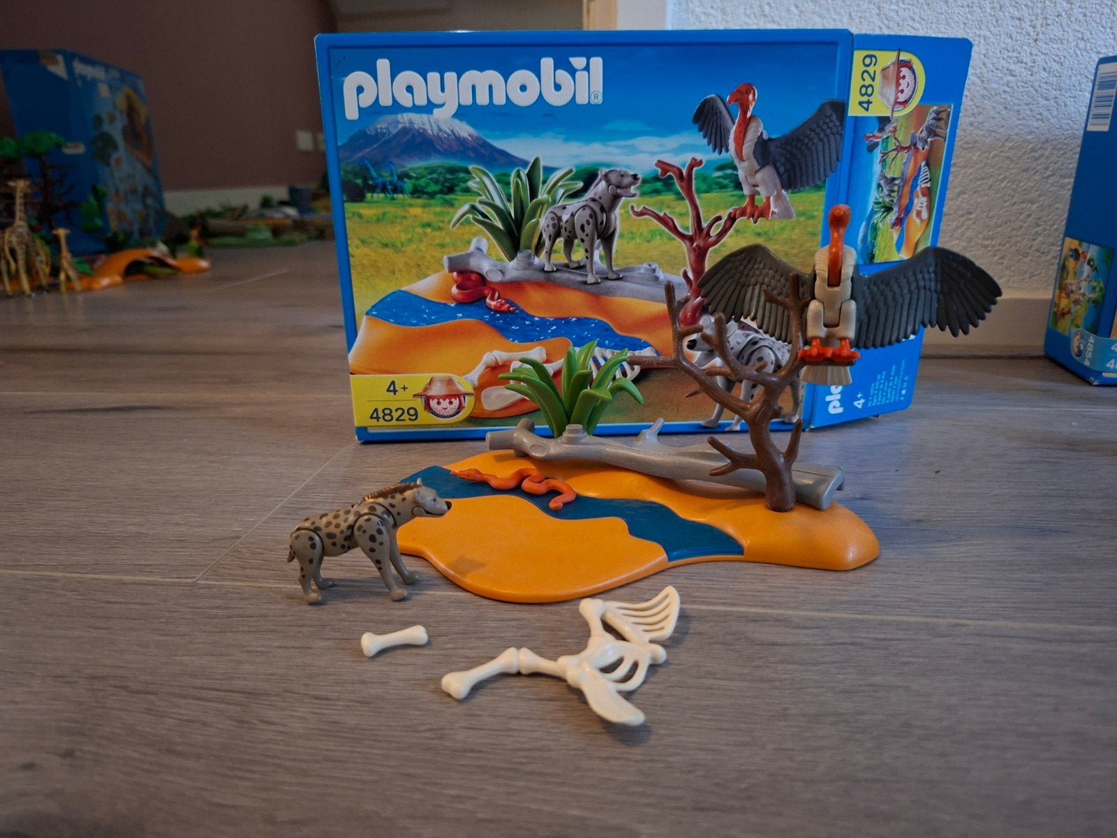 Set 4828, hyena, Ophalen of Verzenden