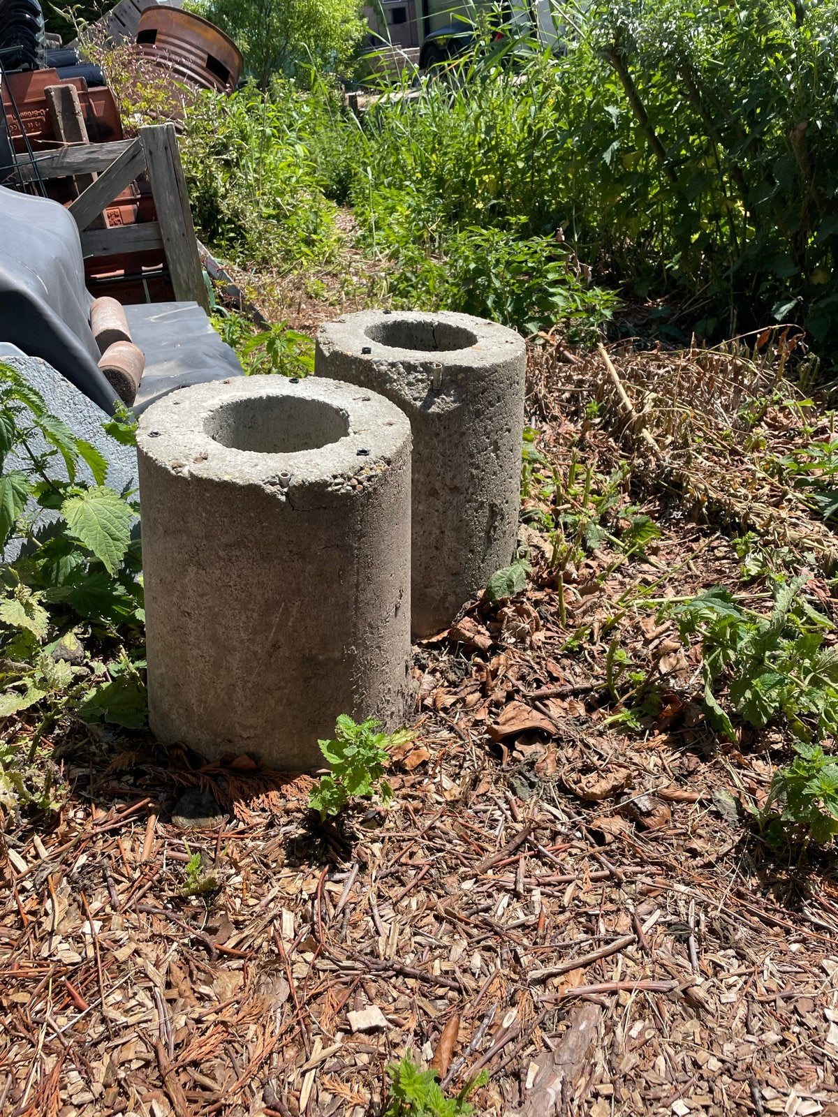 Betonnen poeren 40 cm hoog - ideaal voor tuin of hek, Ophalen, Zo goed als nieuw, IJzer