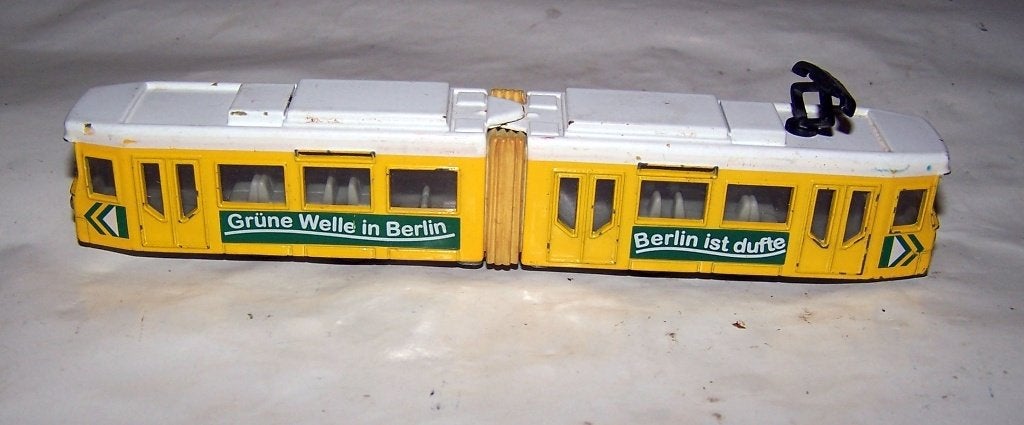 SIKU model 1615 tram (Berlin). Nieuwstaat., Hobby en Vrije tijd, Ophalen of Verzenden, Zo goed als nieuw, Overige typen, SIKU