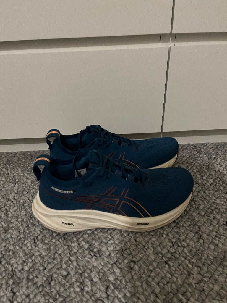 Asics Nimbus 26 maat 44, Ophalen of Verzenden, Gebruikt, Hardloopschoenen, Asics
