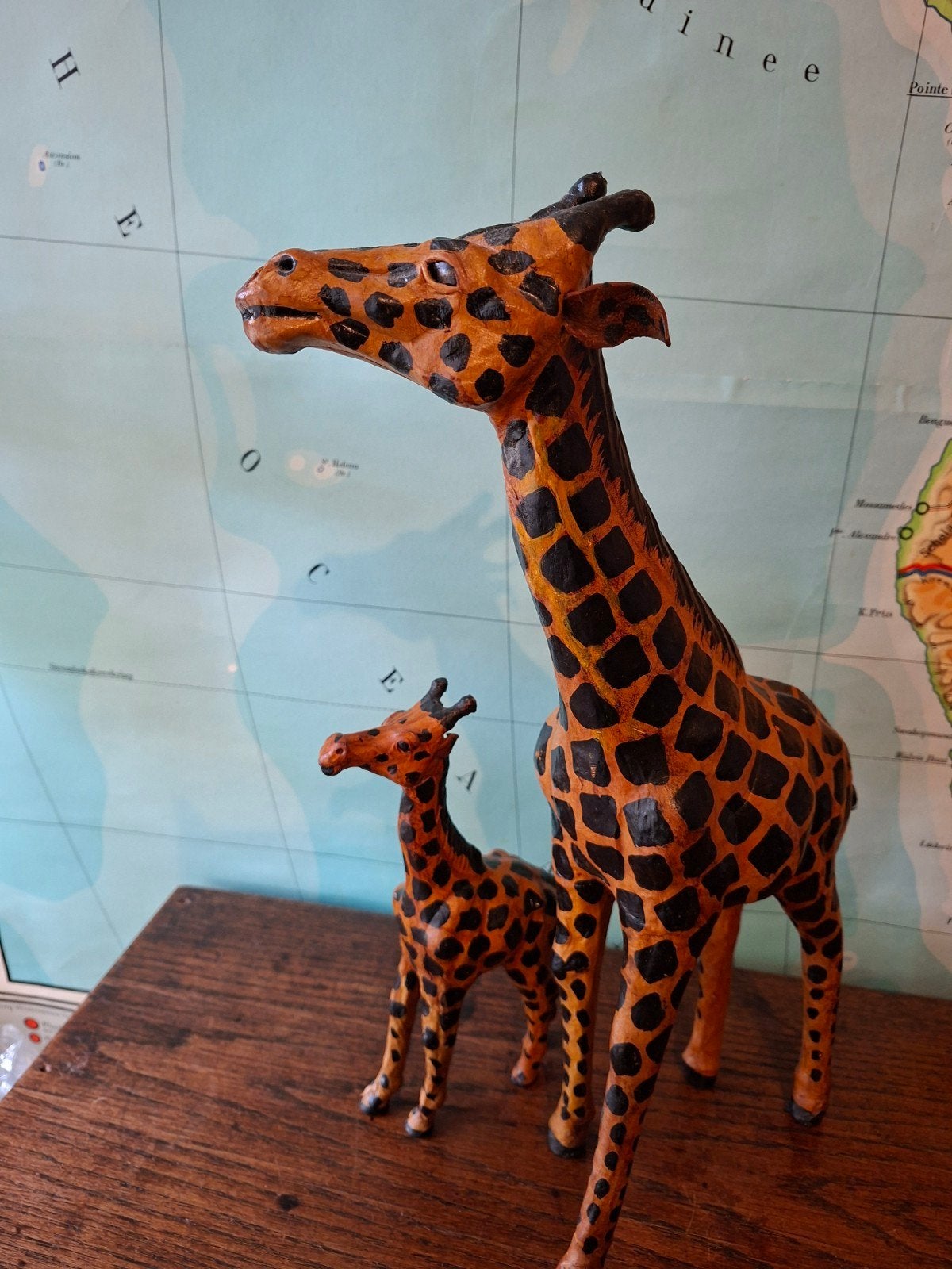 Afrikaanse beelden set van giraffe met kalfje, Ophalen of Verzenden, Dier