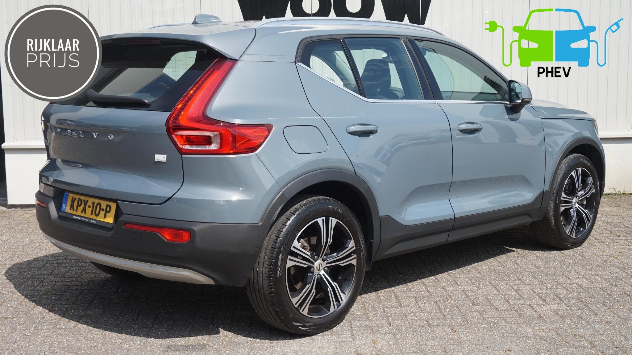 Volvo XC40 1.5 T5 PHEV Recharge | Panoramadak | Luxury pack, 12 maanden, Euro 6, 1712 kg, Hybride Elektrisch/Benzine