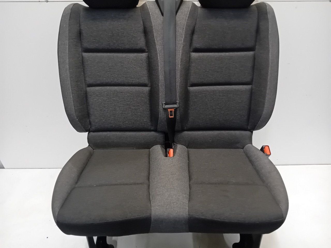 Stoel rechts voor Renault Master, Onderdelen@venauto.nl, Van der Ven Autorecycling B.V., Gebruikt, Ettenseweg 76, 4706 PB Roosendaal, The Netherlands