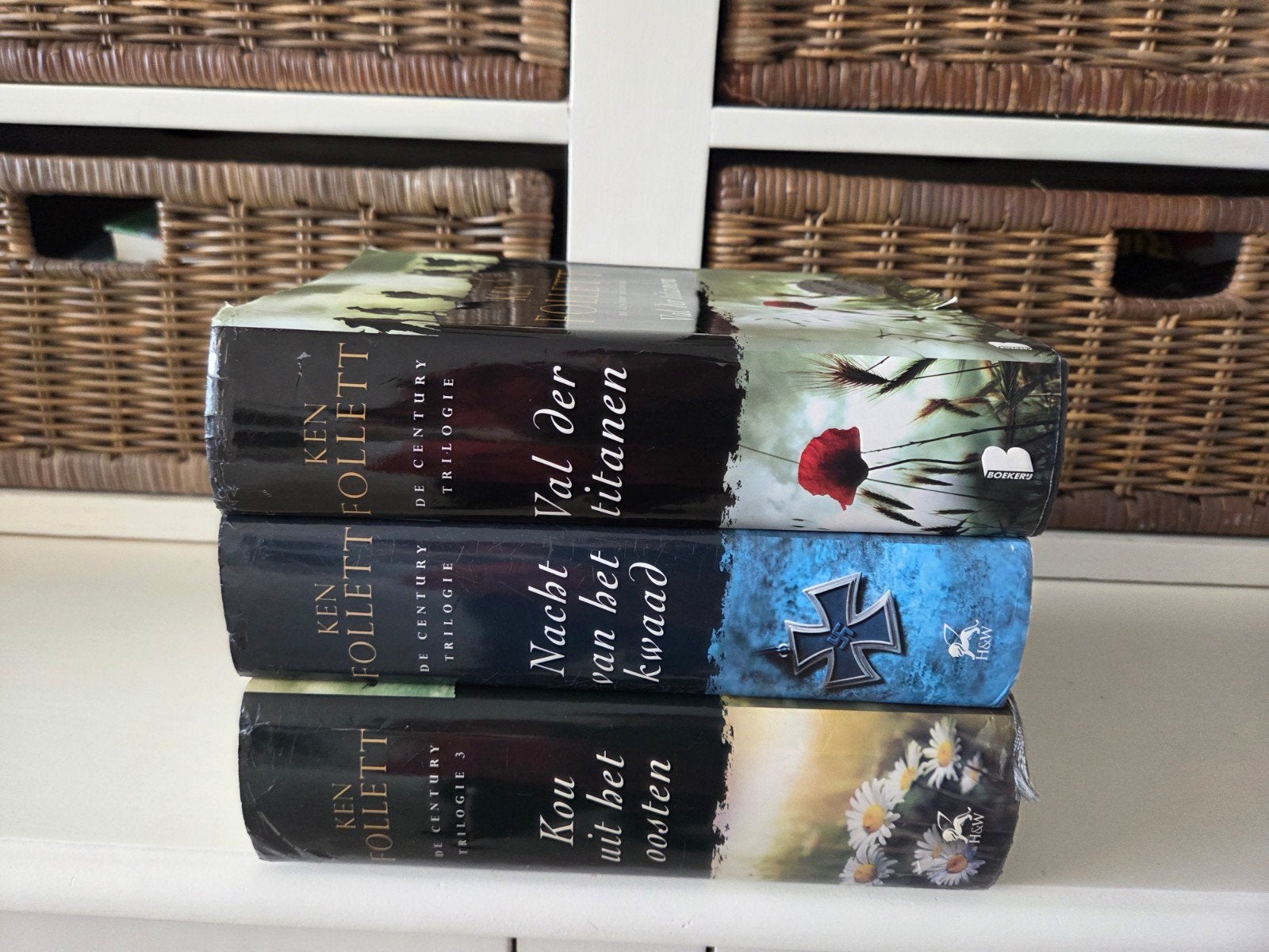 Ken Follett - Century trilogie, Ophalen of Verzenden, Gelezen