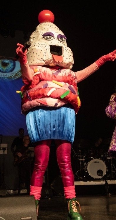 De Cupcake Kostuum - The Masked Singer, Ophalen of Verzenden, Gebruikt, Pak of Jurk