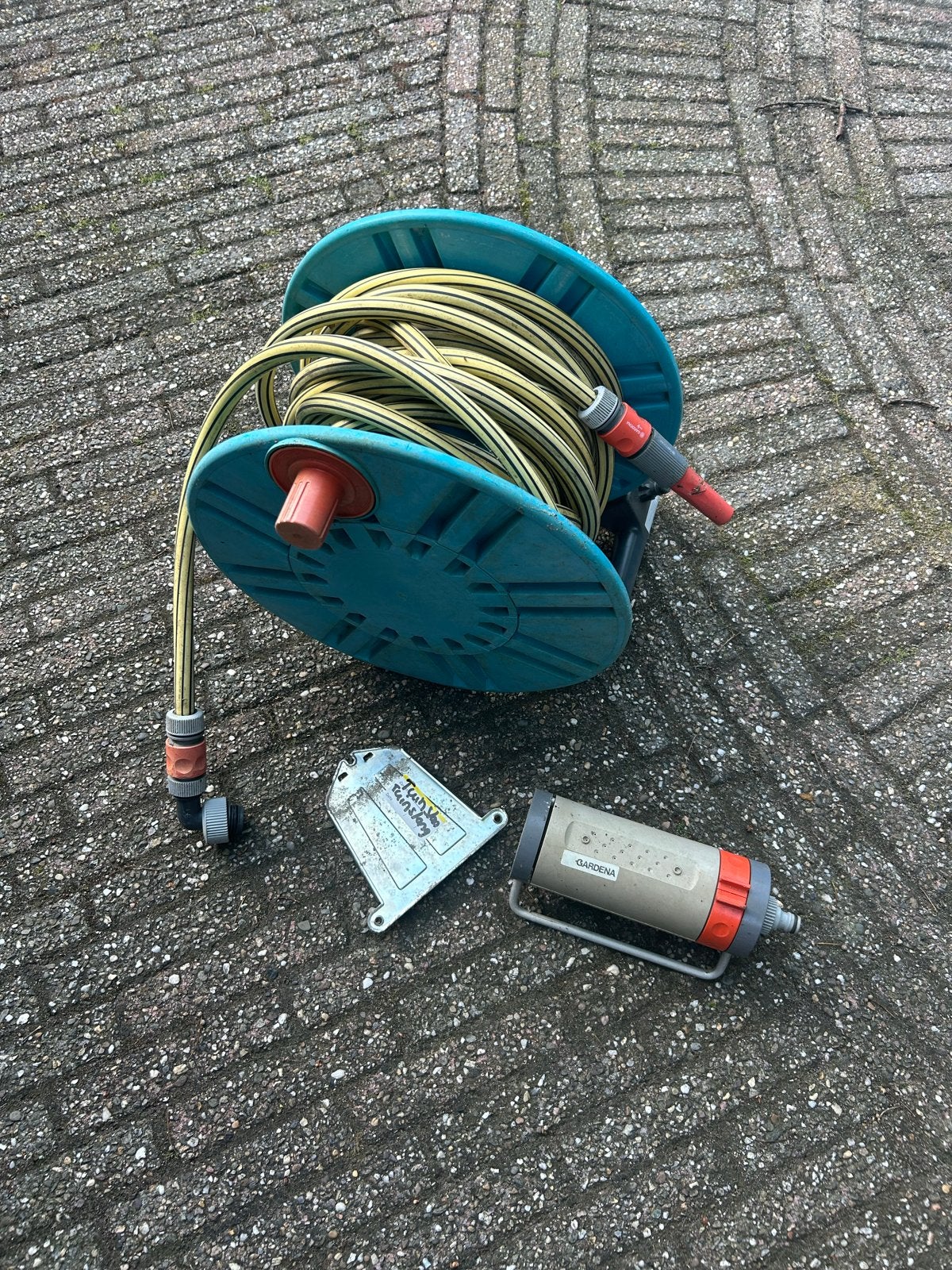 Gardena tuinslanghaspel met sproeier, Tuin en Terras, Ophalen of Verzenden, Gebruikt, Tuinslanghaspel