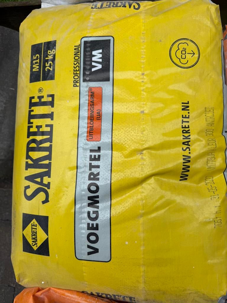 Sakrete voegmortel m15 3x 25kg, Ophalen, Zo goed als nieuw, Overige typen