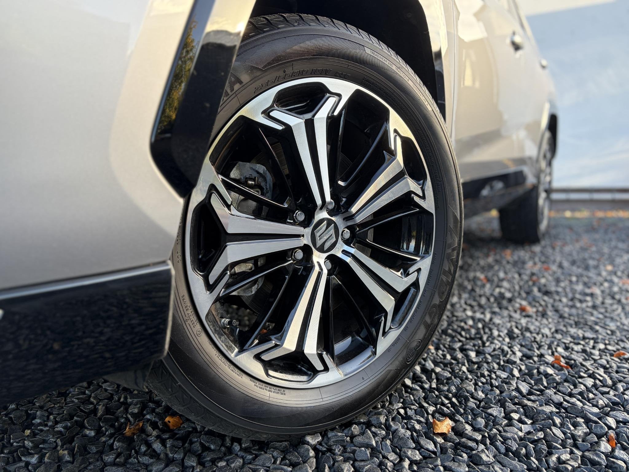 Suzuki Across 2.5 Plug-in Hybrid Style Draadloos Apple Carpl, Auto's, Automaat, 12 maanden, Gebruikt, 4 cilinders