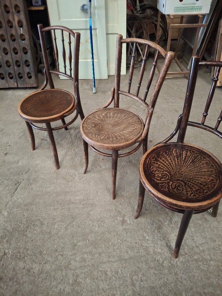 3 café stoeltjes, gem. Cosmos, zie foto's/omschrijving., Ophalen
