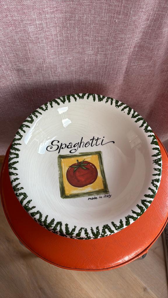 Spaghetti Borden diep Italië, Ophalen of Verzenden, Zo goed als nieuw, Bord(en), Overige stijlen