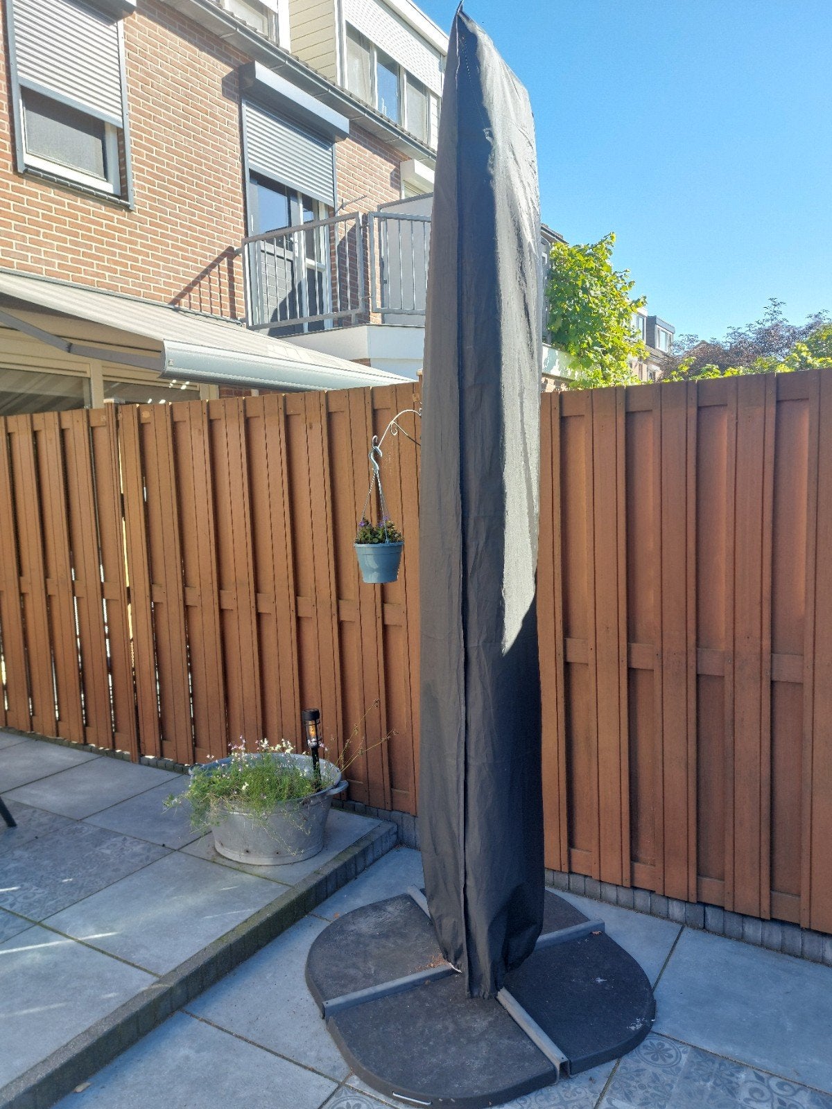 Donkergrijze zweefparasol, Tuin en Terras, Ophalen, 2 tot 3 meter, Zweefparasol, Verstelbaar