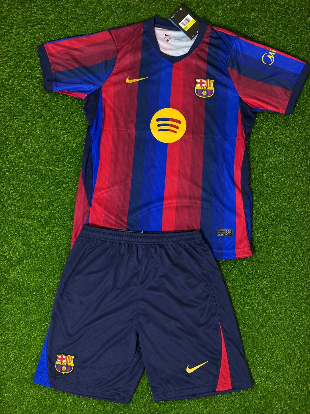 FC Barcelona Thuisshirt en Broekje, Kinderen en Baby's, Kinderkleding | Maat 158, Ophalen of Verzenden, Nieuw, Jongen, Setje