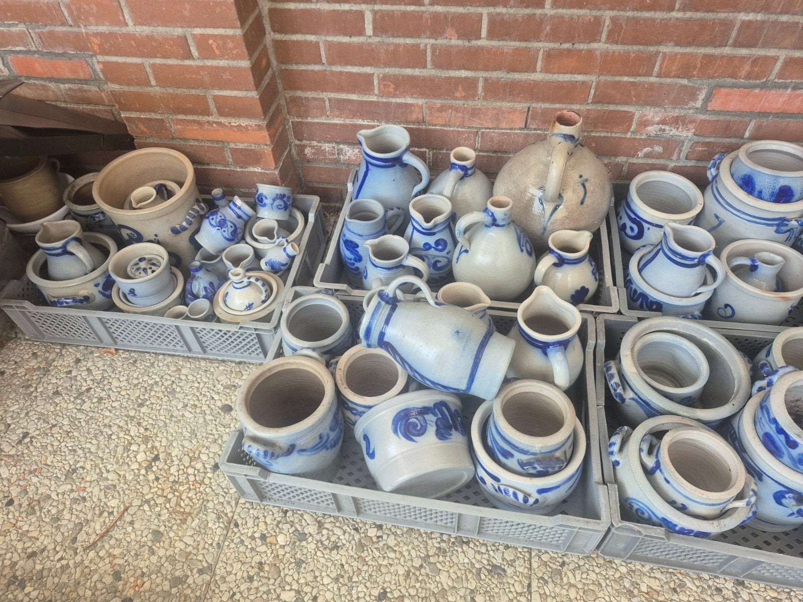 Keulse potten verzameling, Ophalen